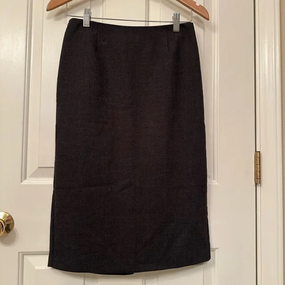 Pencil skirt, EU size 40 - Picture 1 of 6